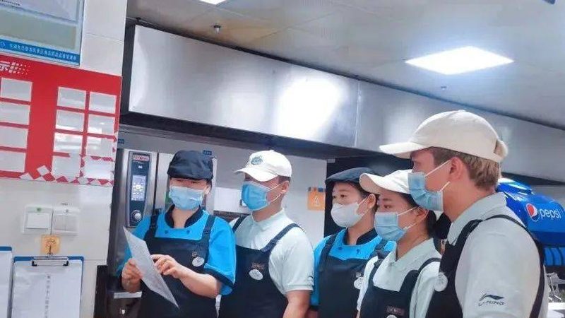 全麦饼干，为何选择厂家直供批发？揭秘其优势与选择要点**