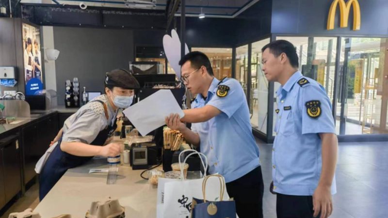 小标题：坚果开封后的保存难题